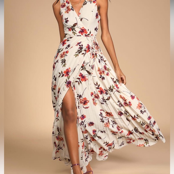 Floral wrap maxi dress - Picture 1 of 7
